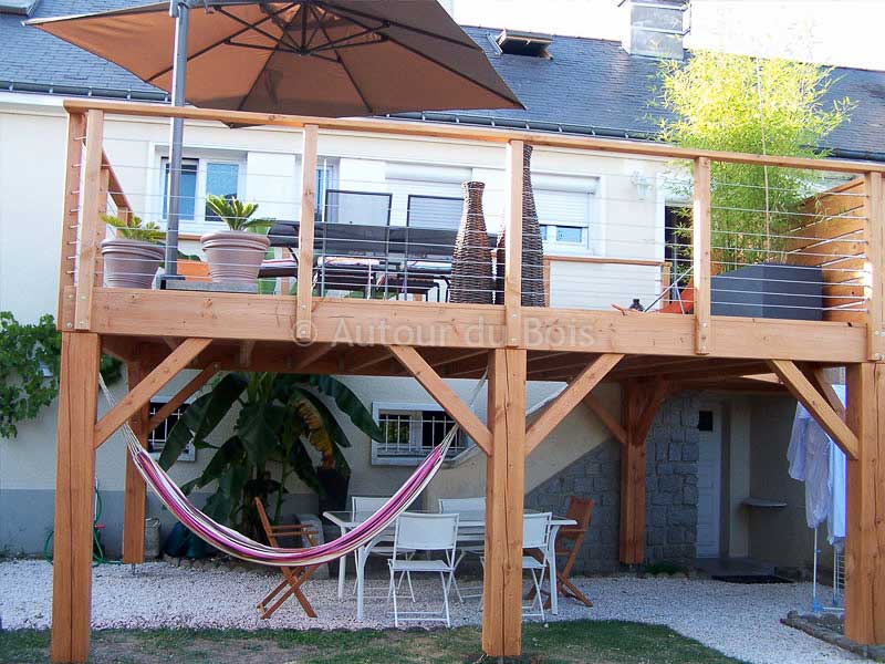 structure d'une terrasse bois suspendue
