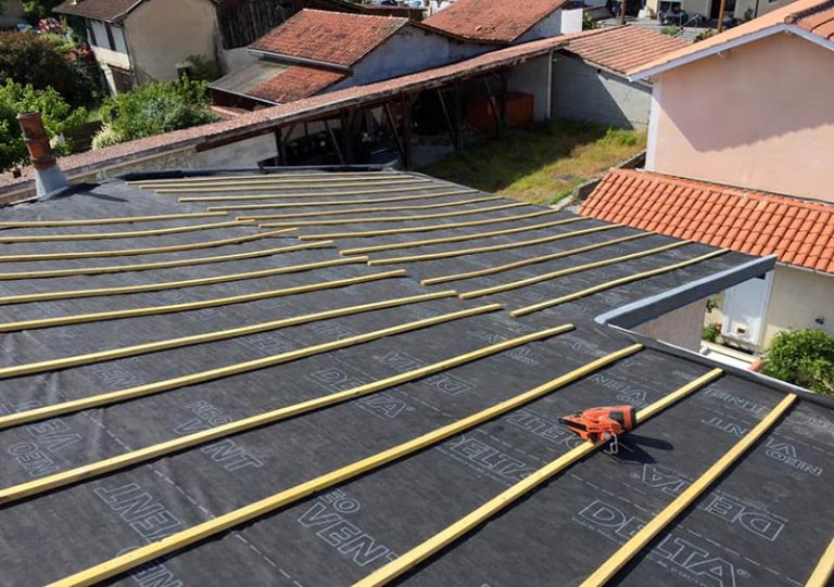 Écran de sous-toiture pour toitures en pentes et façades ventilées
